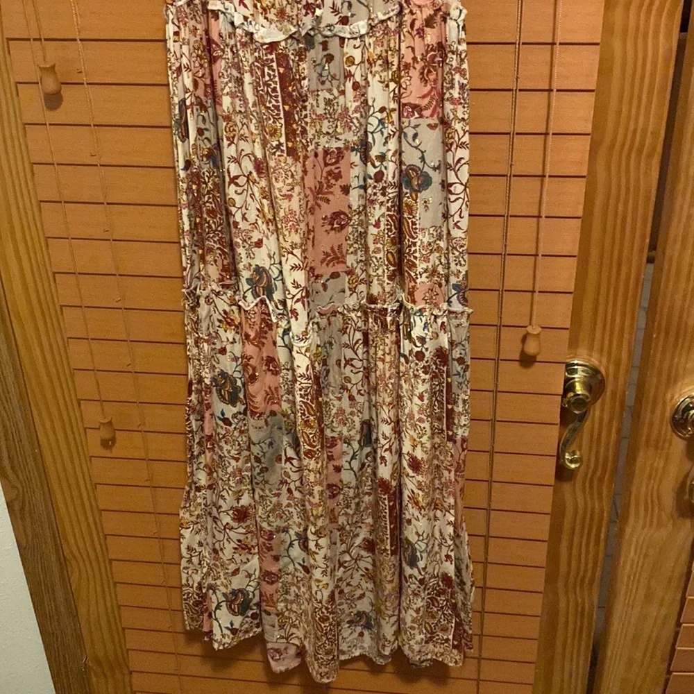 Shimmer Floral Maxi Dress - Picture 3 of 5